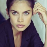 A mulher perfeita tem os lábios de Sara Sampaio