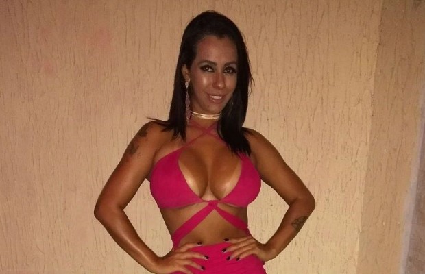 Tvi Contrata A Atriz Pornogr Fica D Bora Dunhill O Homem Invis Vel